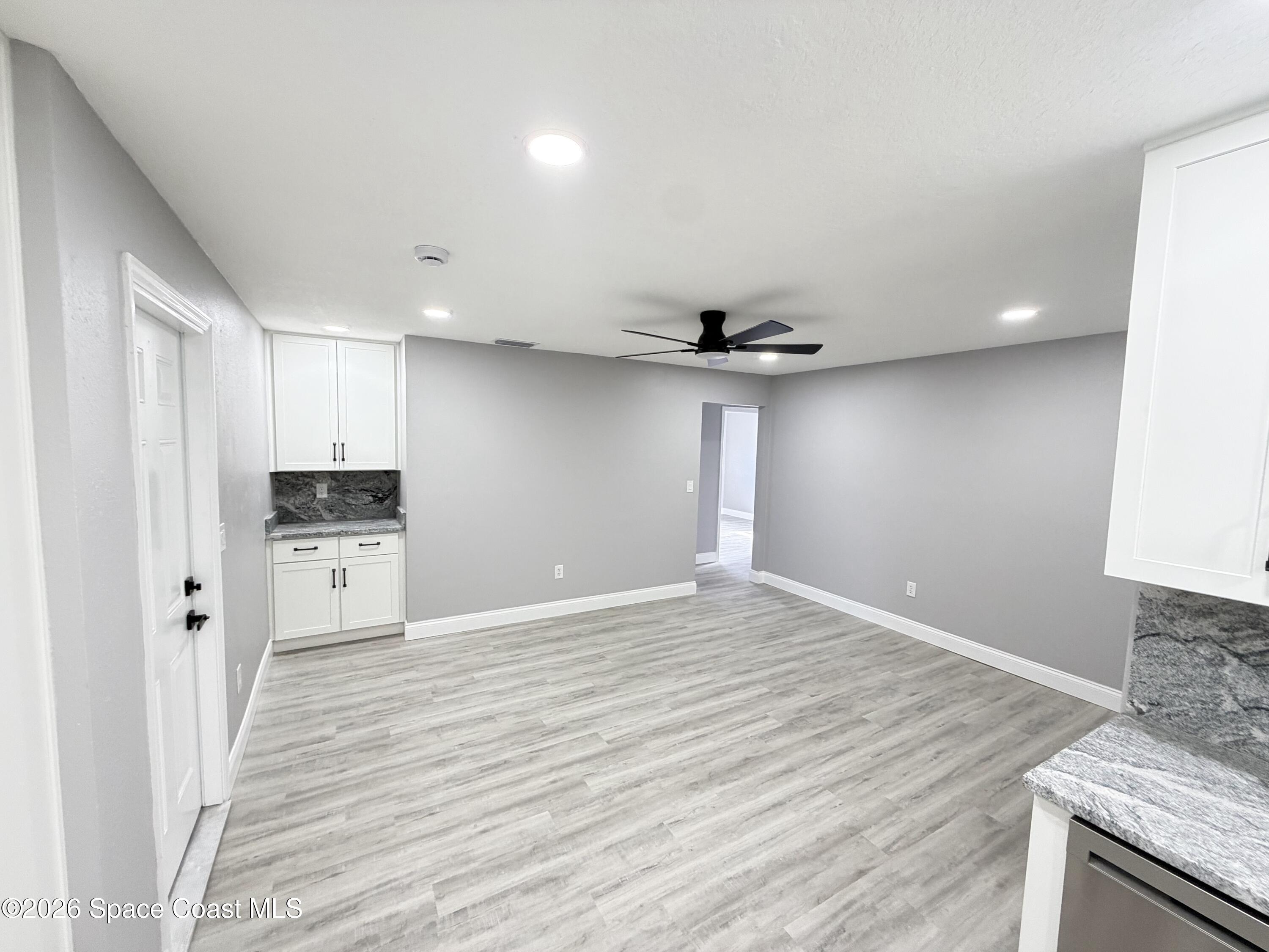 4461 Longbow Drive
