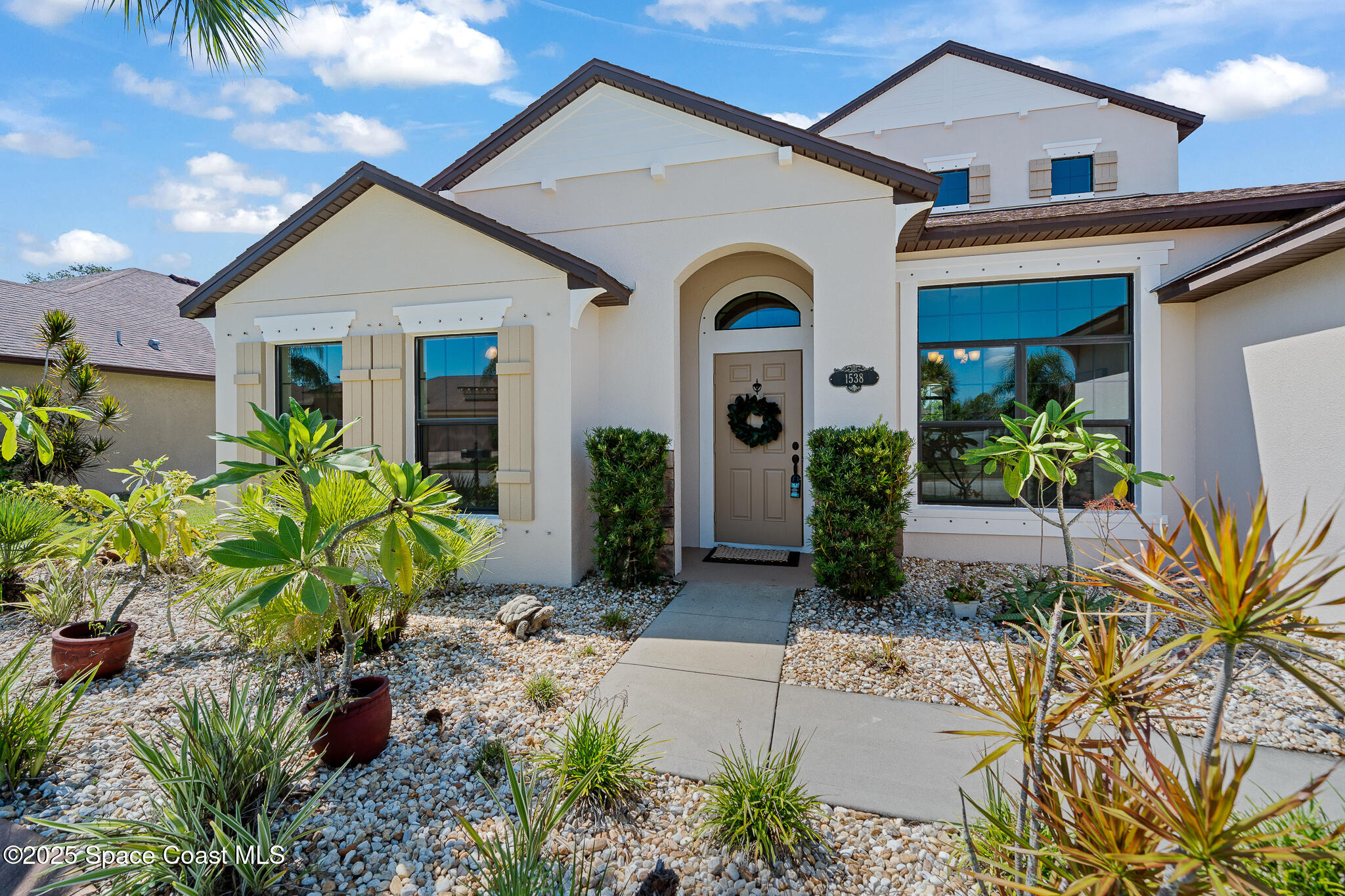 1538 Outrigger Circle