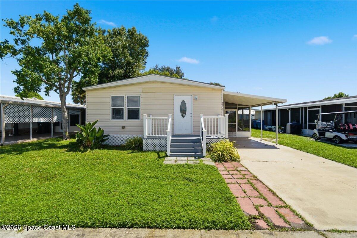 1831 Coco Plum Street NE