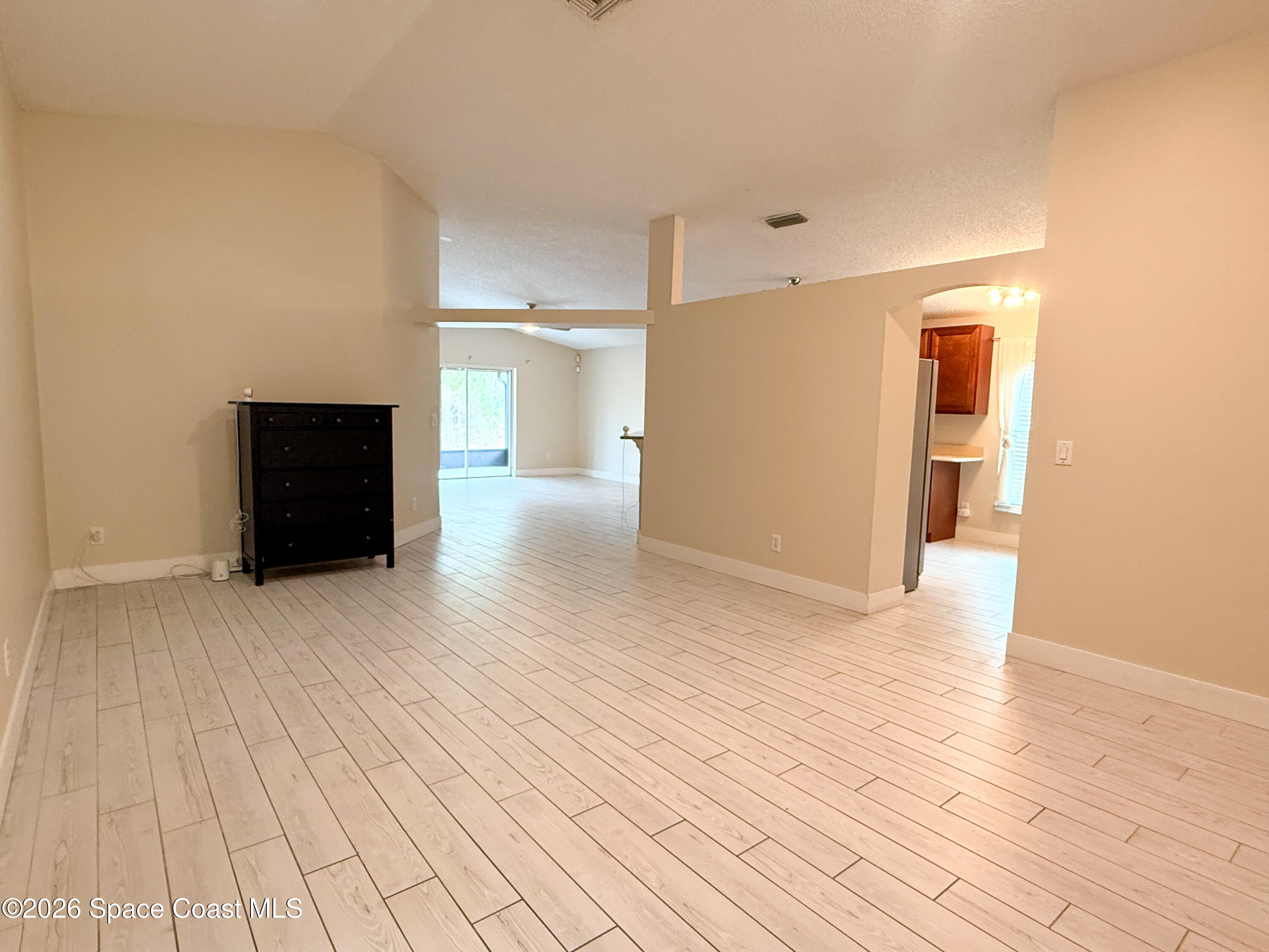 877 Villa Drive