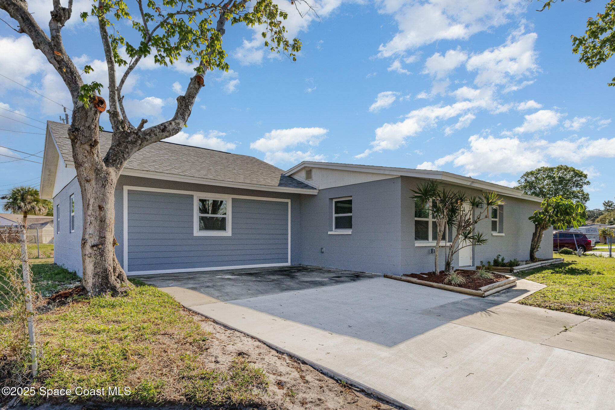 404 Crown Boulevard