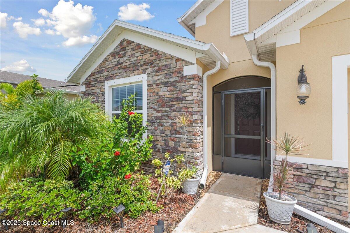 587 Corbin Circle SW