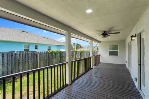 Single Family Residence in Indian Harbour Beach FL 2110 Patrick Drive 45.jpg