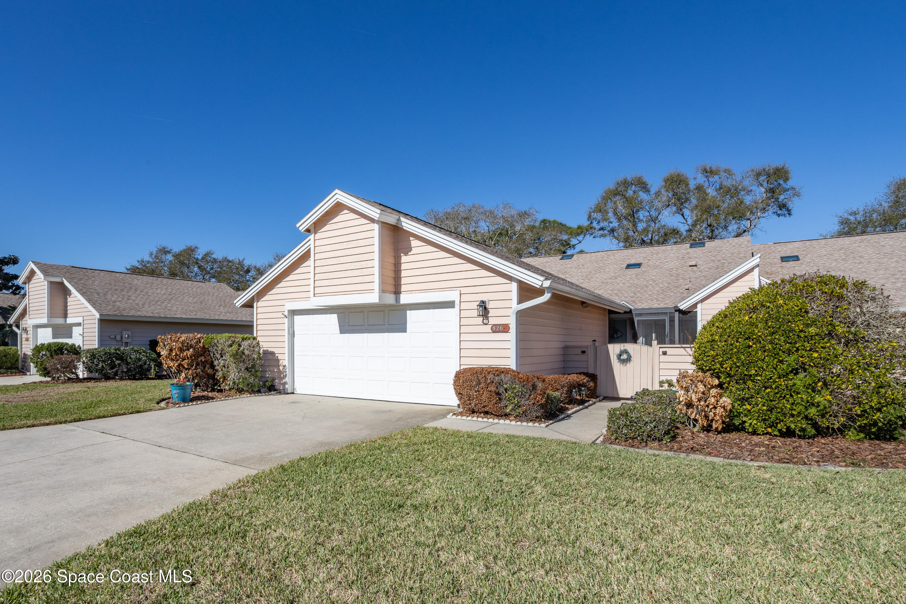 826 Ridge Lake Drive