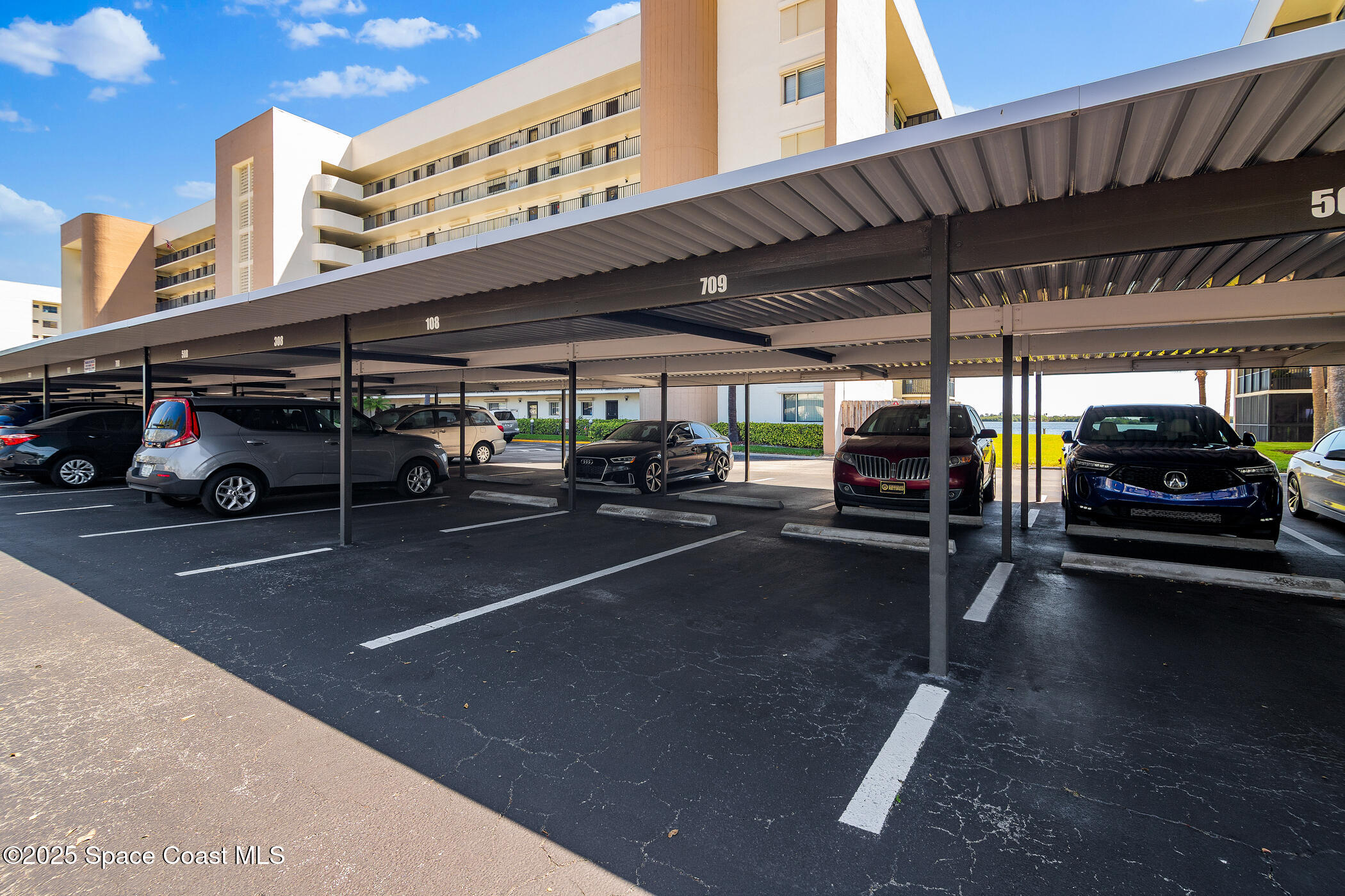 250 S Sykes Creek Parkway 709