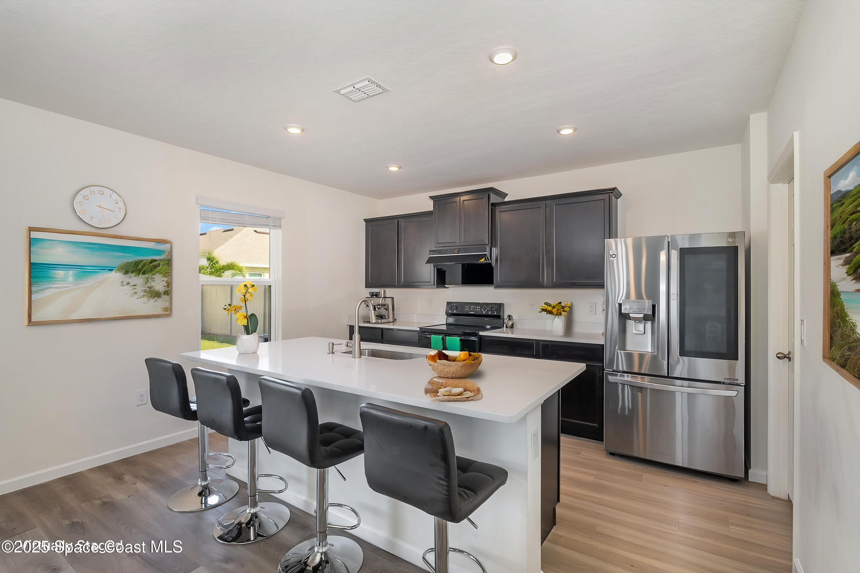 1085 Newton Circle
