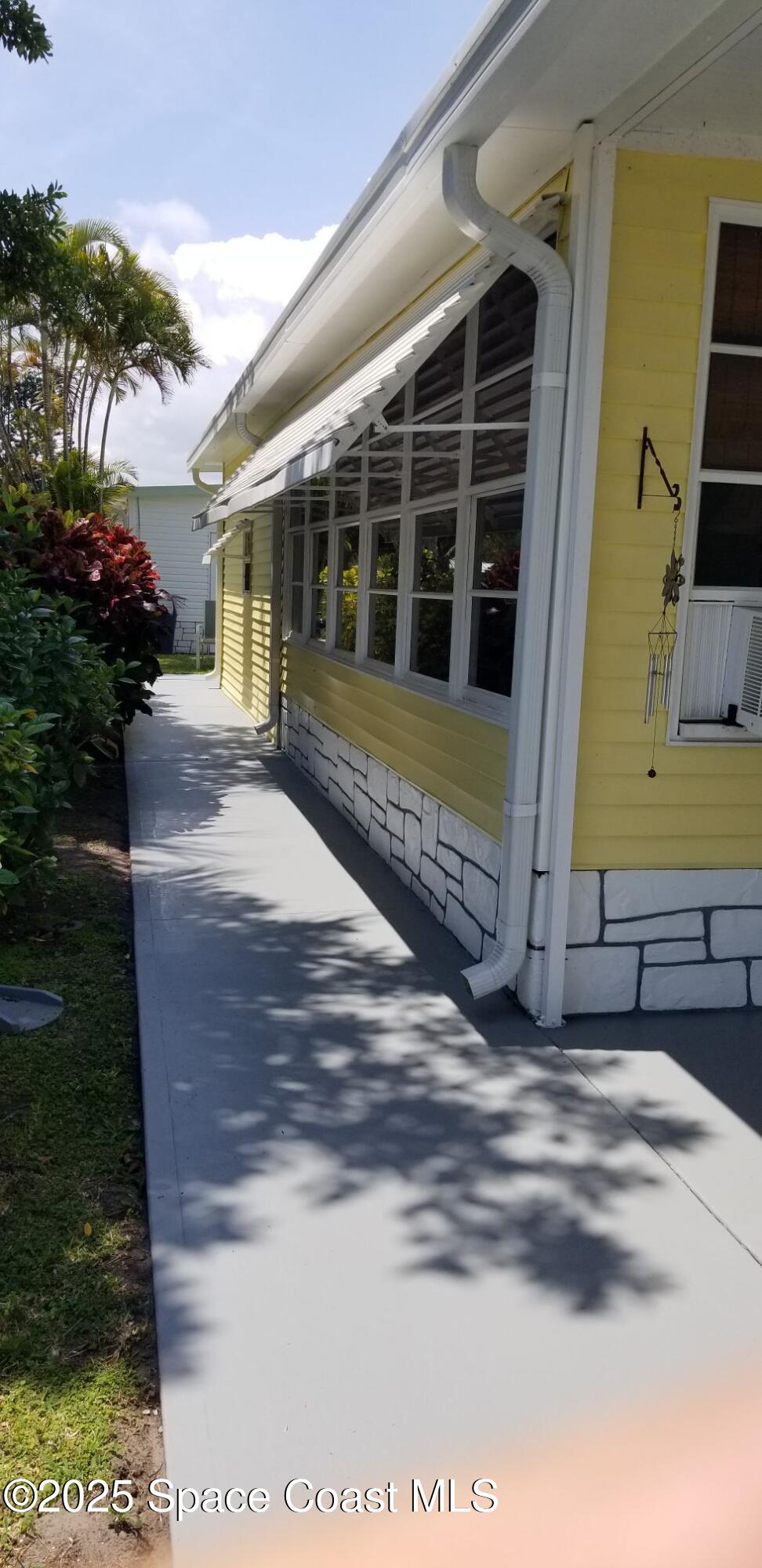 843 Sapodilla Drive