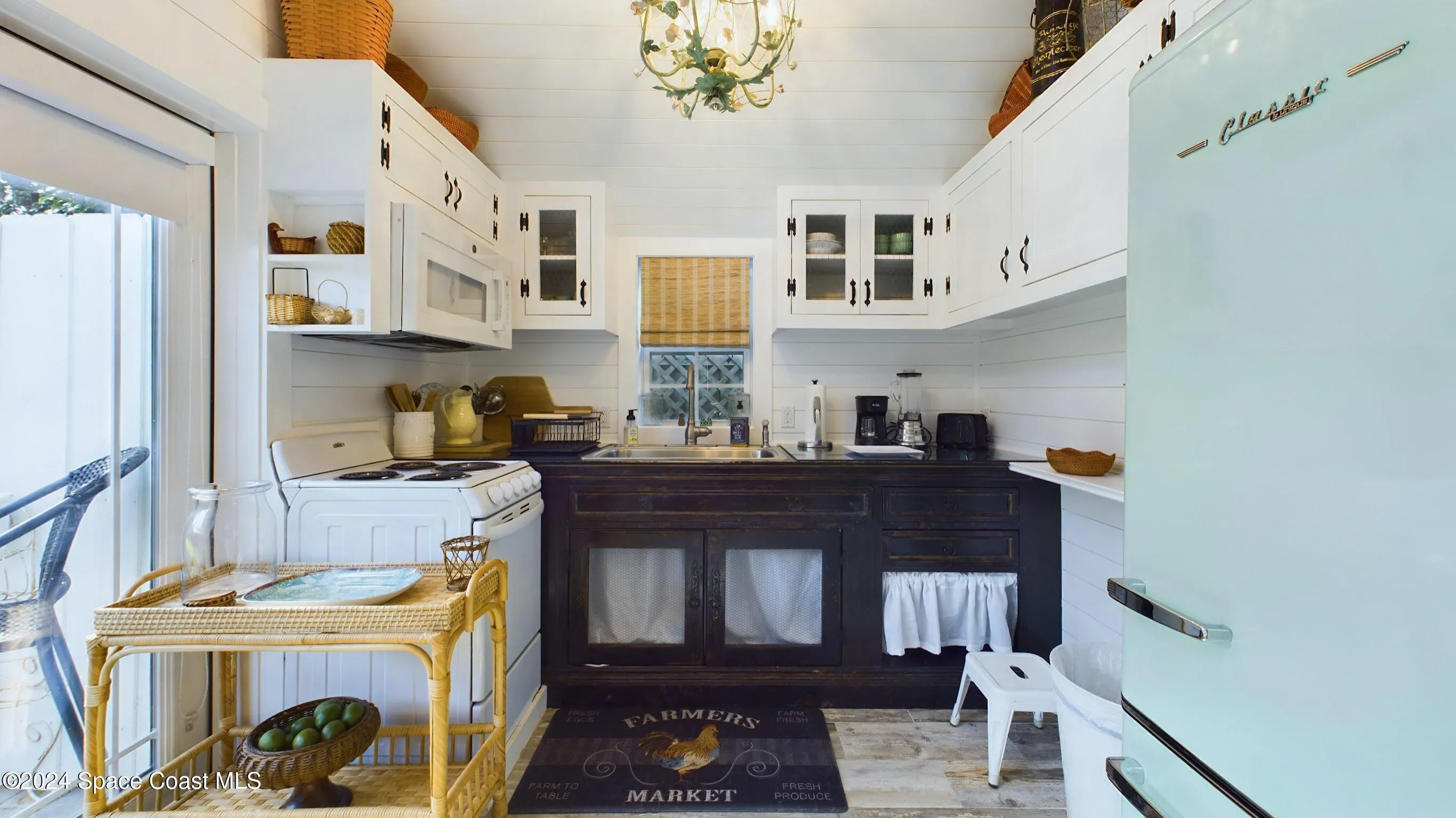 Indialantic, Florida 32903, United States, 3 Bedrooms Bedrooms, ,2 BathroomsBathrooms,Residential,Active,36602