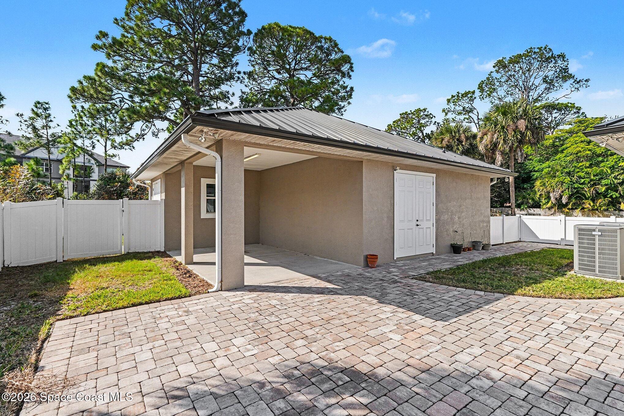 5440 Riveredge Drive