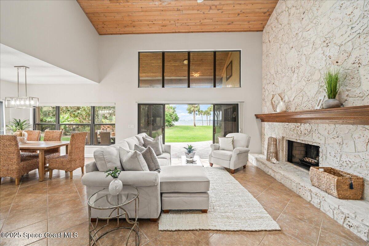 208 The Road To Waterford Bay C-2