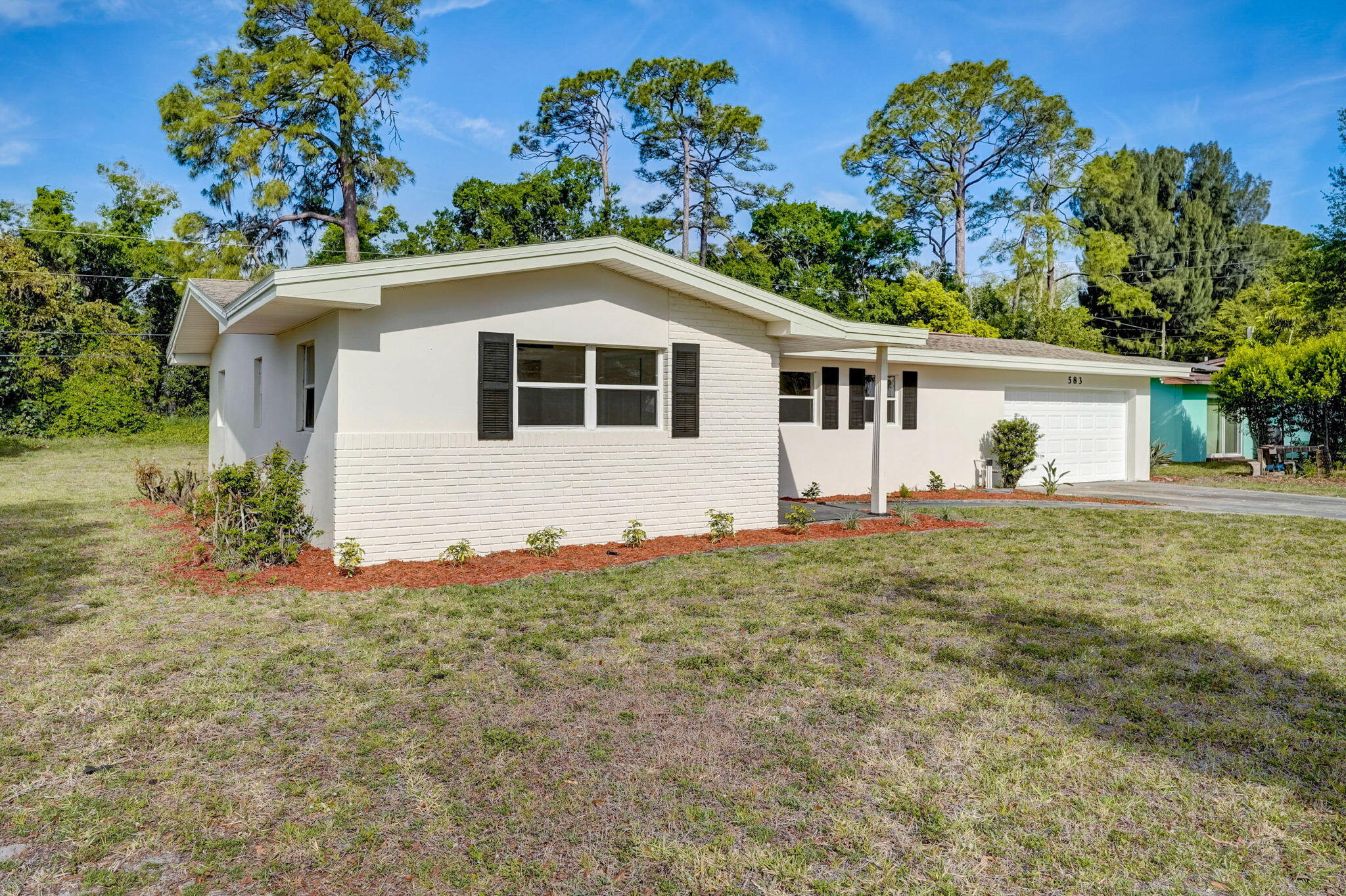 583 Conifer Street