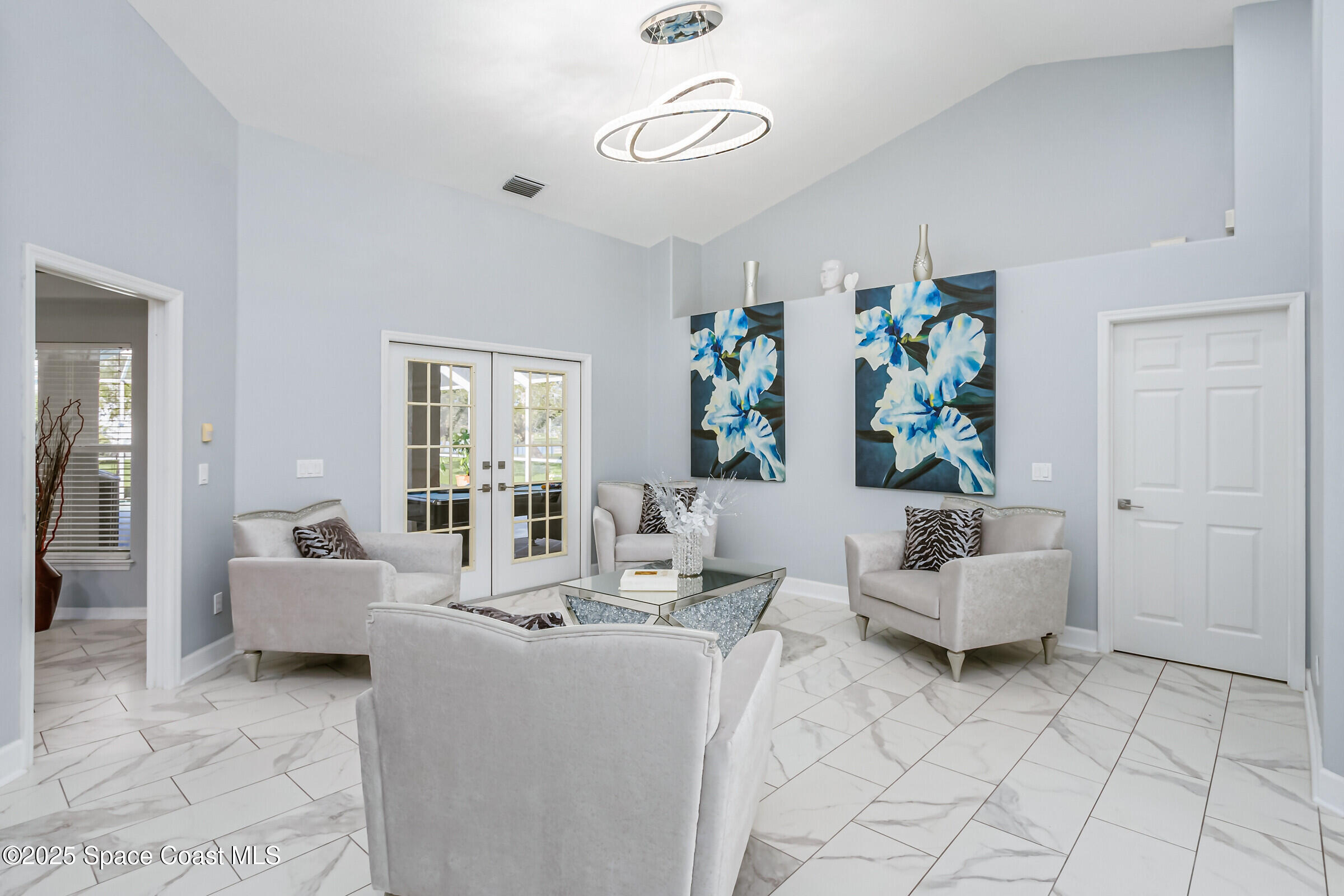 3879 Peacock Drive