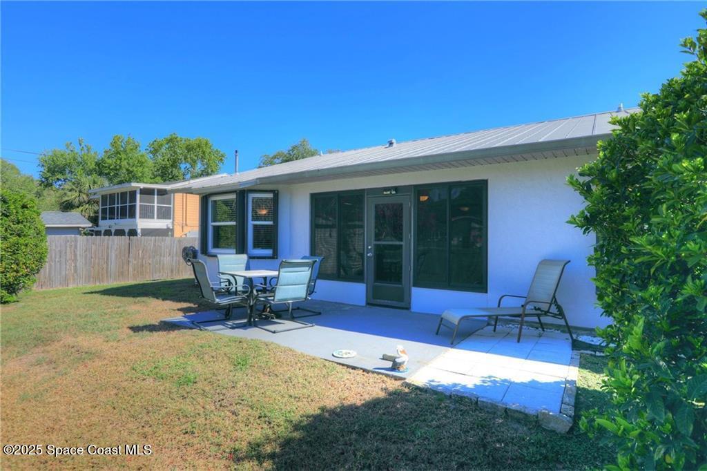 1141 Persian Lane