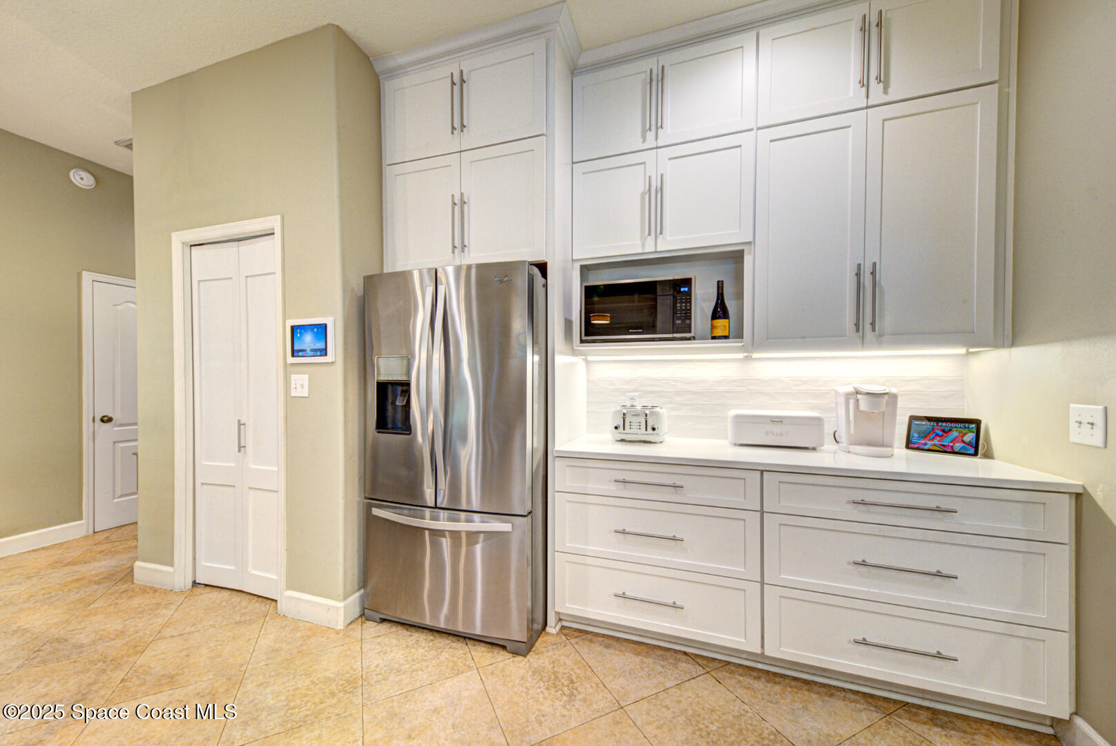 3950 Postridge Trail