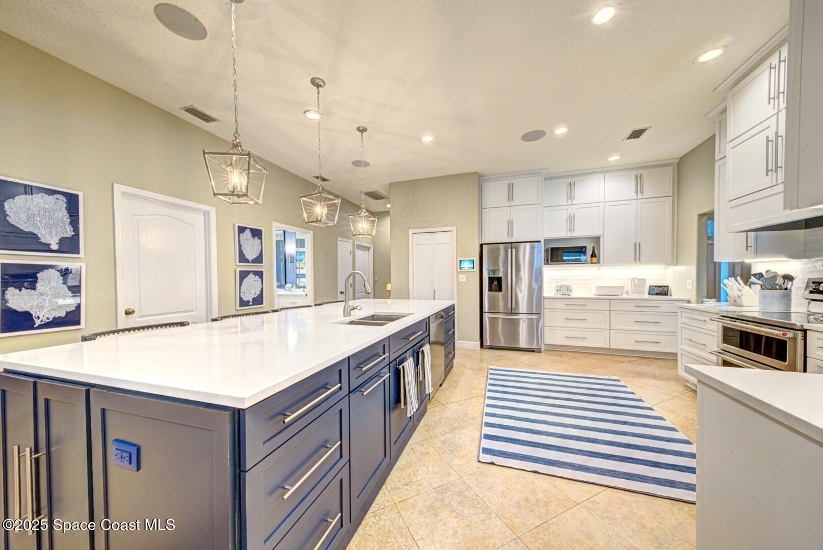 3950 Postridge Trail