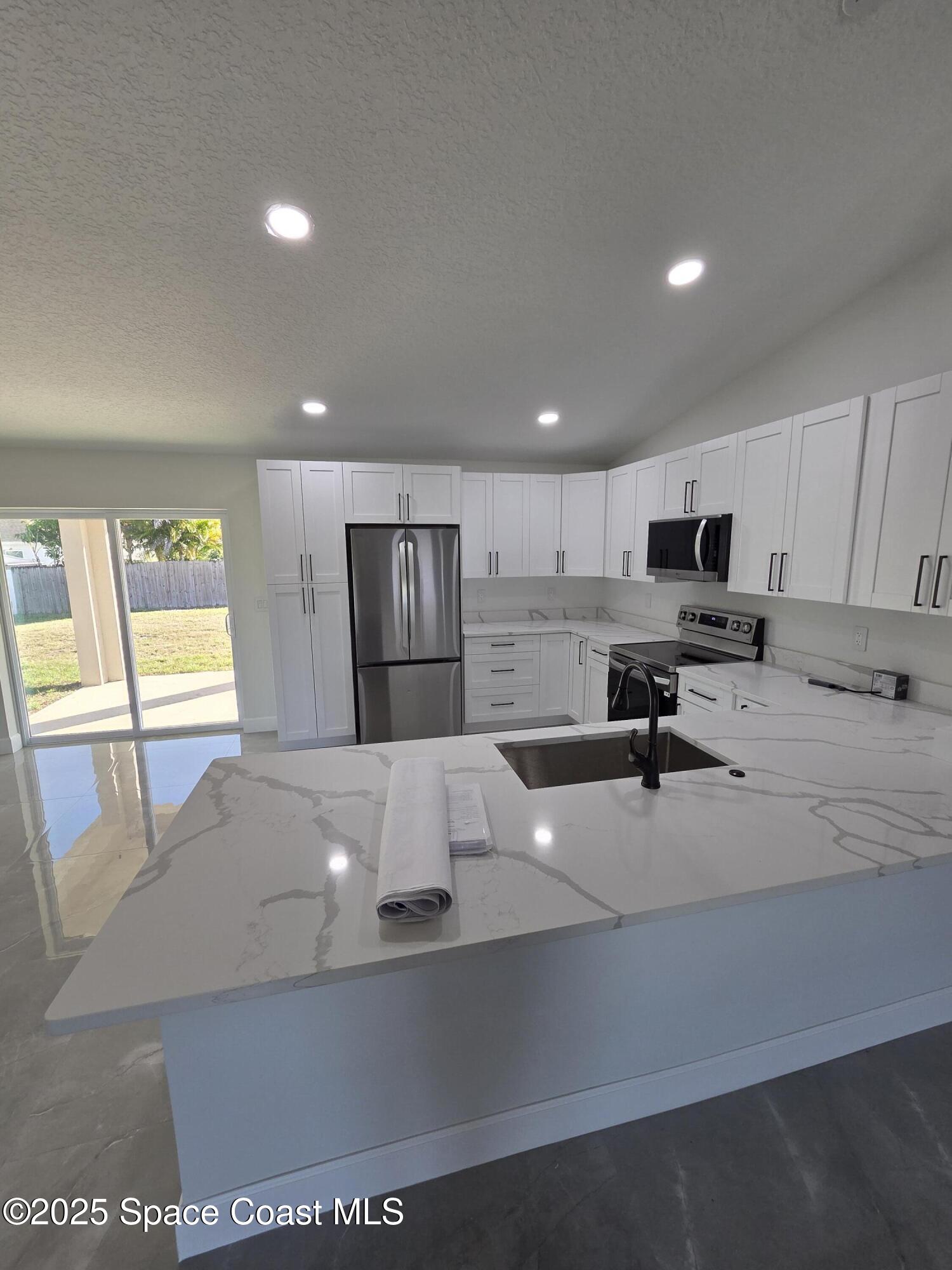 1275 Hastings Road SW