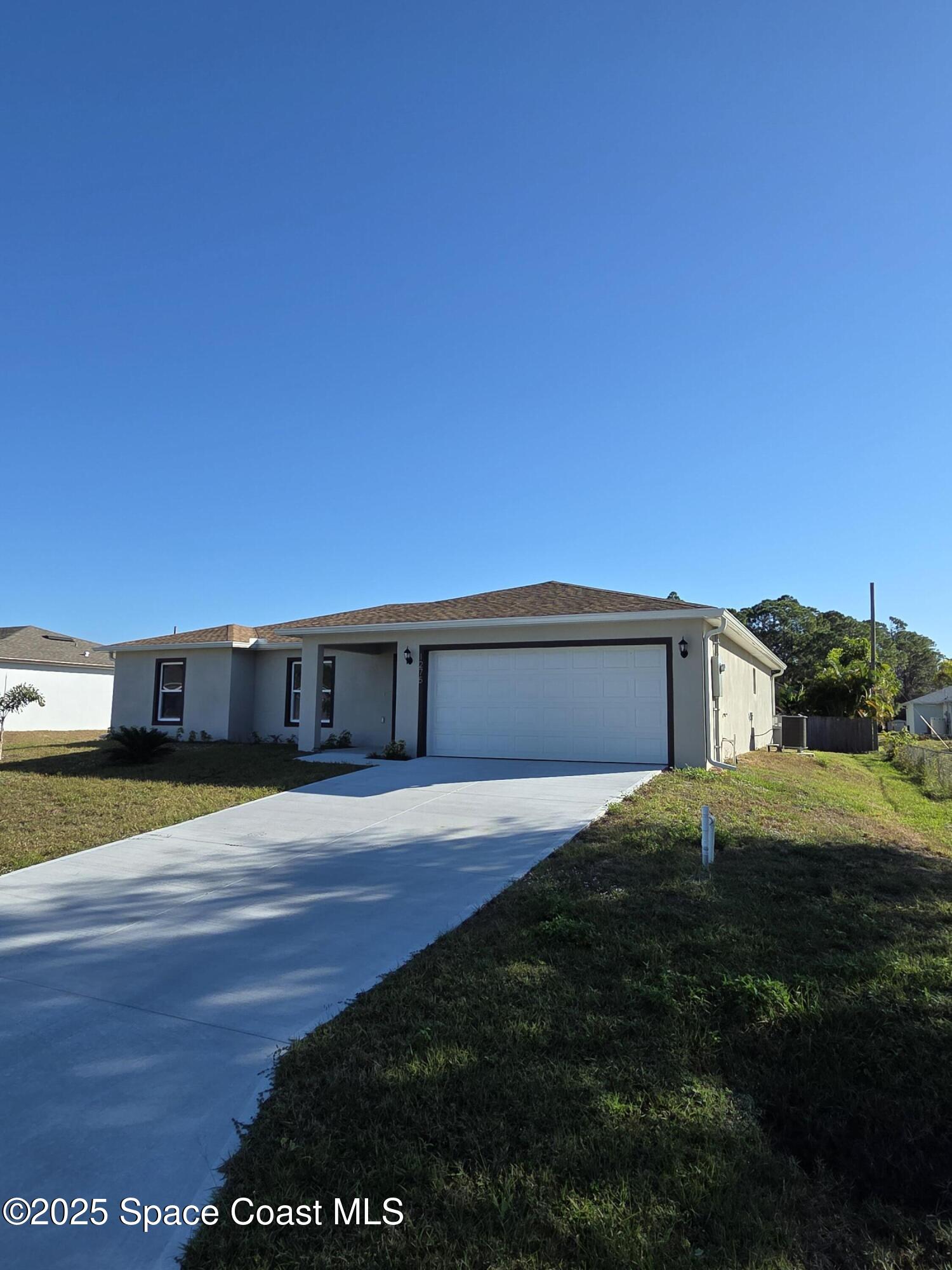 1275 Hastings Road SW