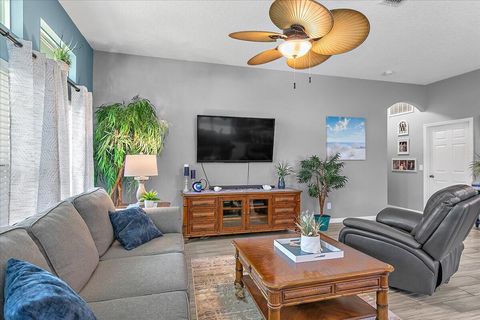 Single Family Residence in Melbourne FL 4135 Sage Brush Circle 18.jpg