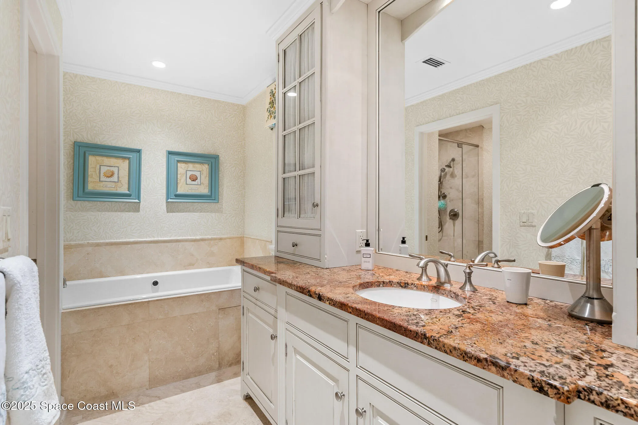 Vero Beach, Florida 32963, United States, 5 Bedrooms Bedrooms, ,6 BathroomsBathrooms,Residential,Active,18516