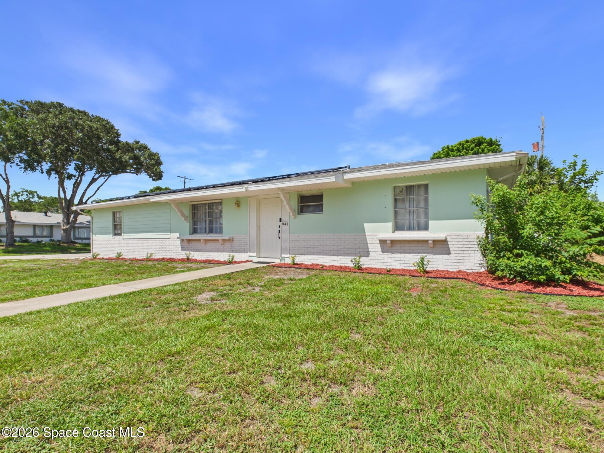 944 Lance Street