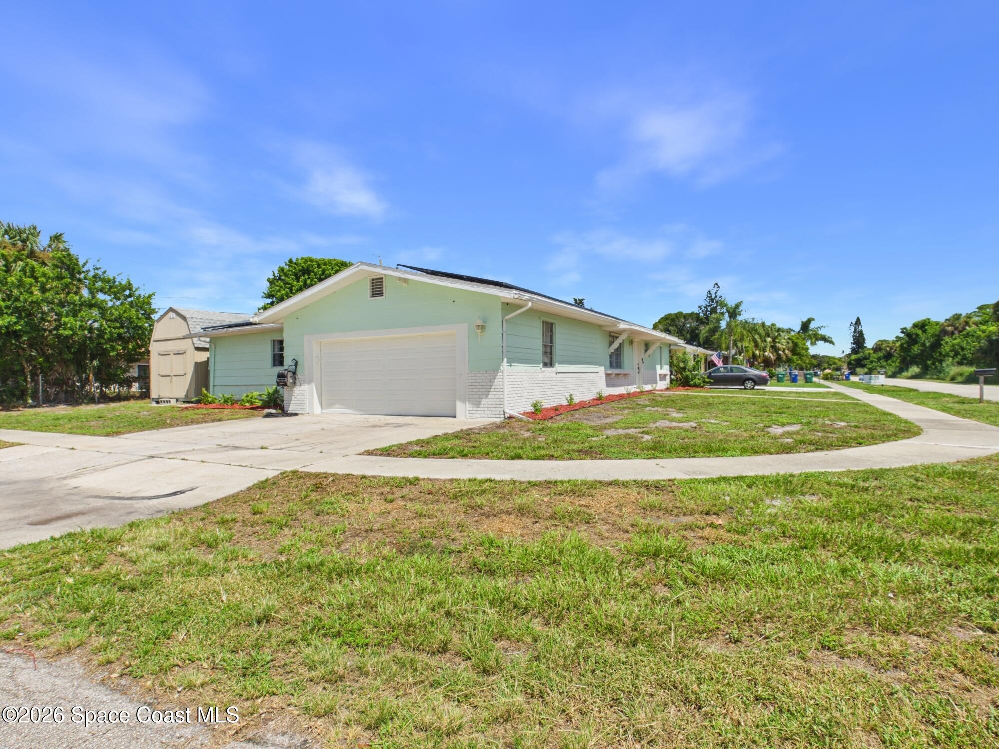 944 Lance Street