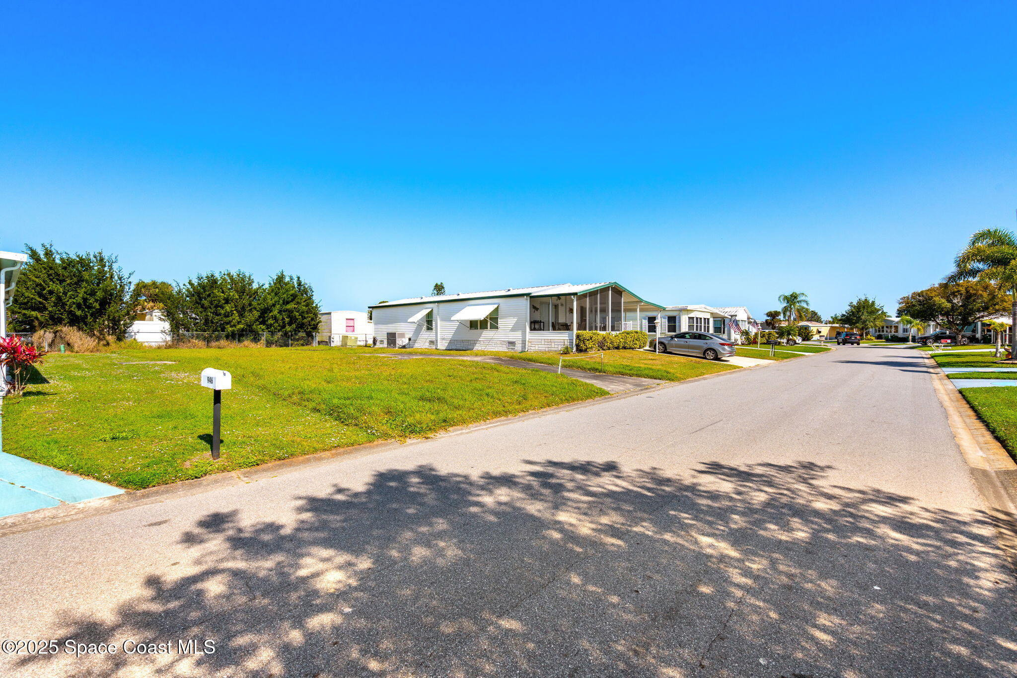 944 Thrush Circle