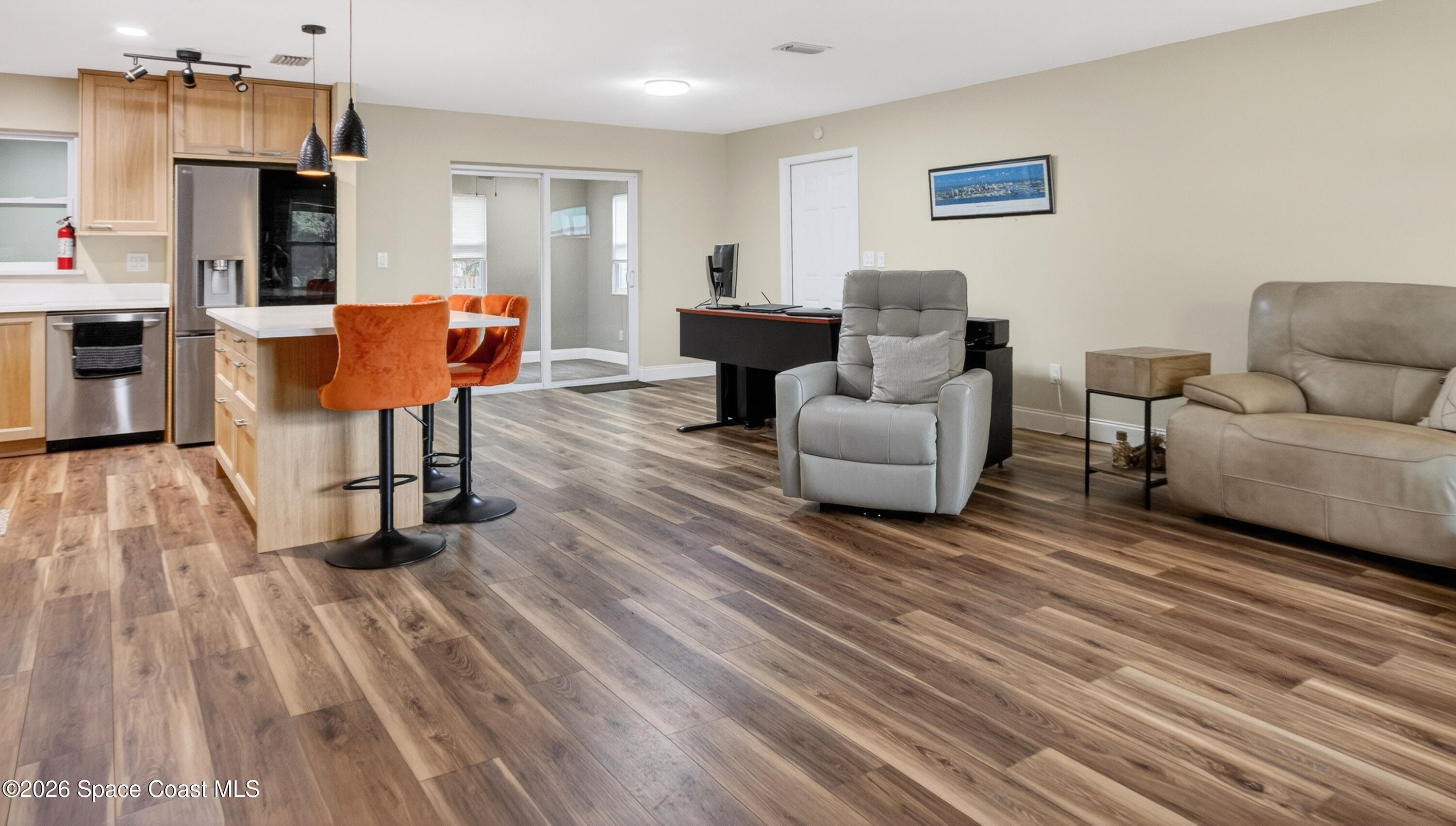 515 Banana Boulevard