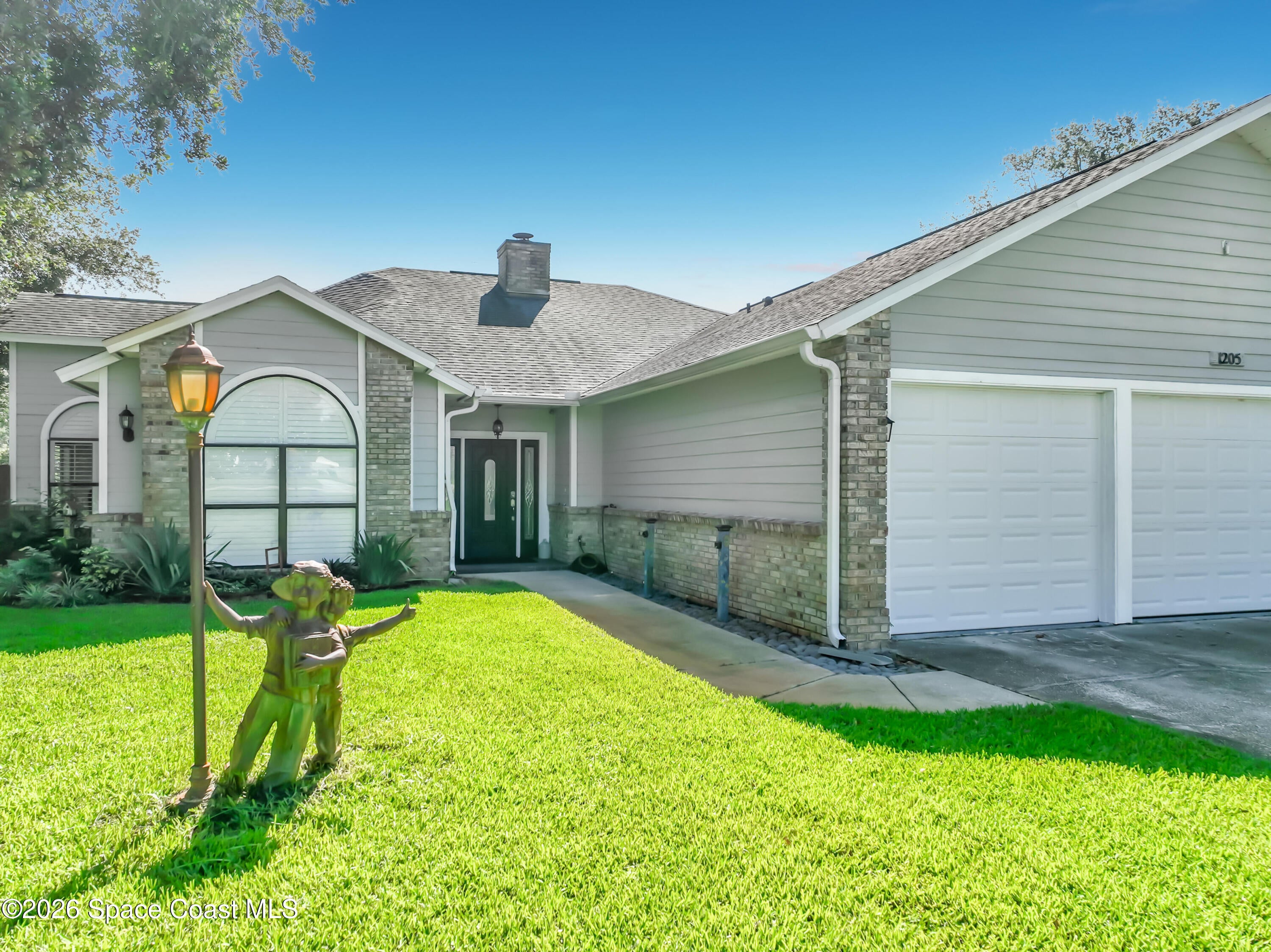 1205 War Eagle Boulevard