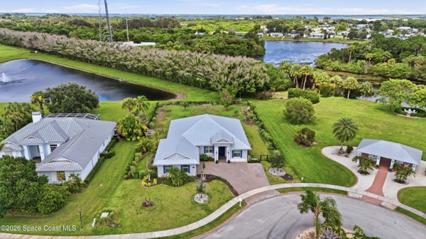 108 SNOWY EGRET WAY, SEBASTIAN, FL 32958 - Image 083c2e7f4dde455d744cfa5ea44b1167/563496194