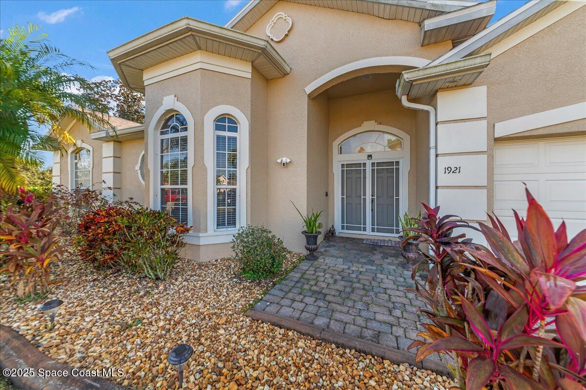 1921 SE Thornwood Drive SE