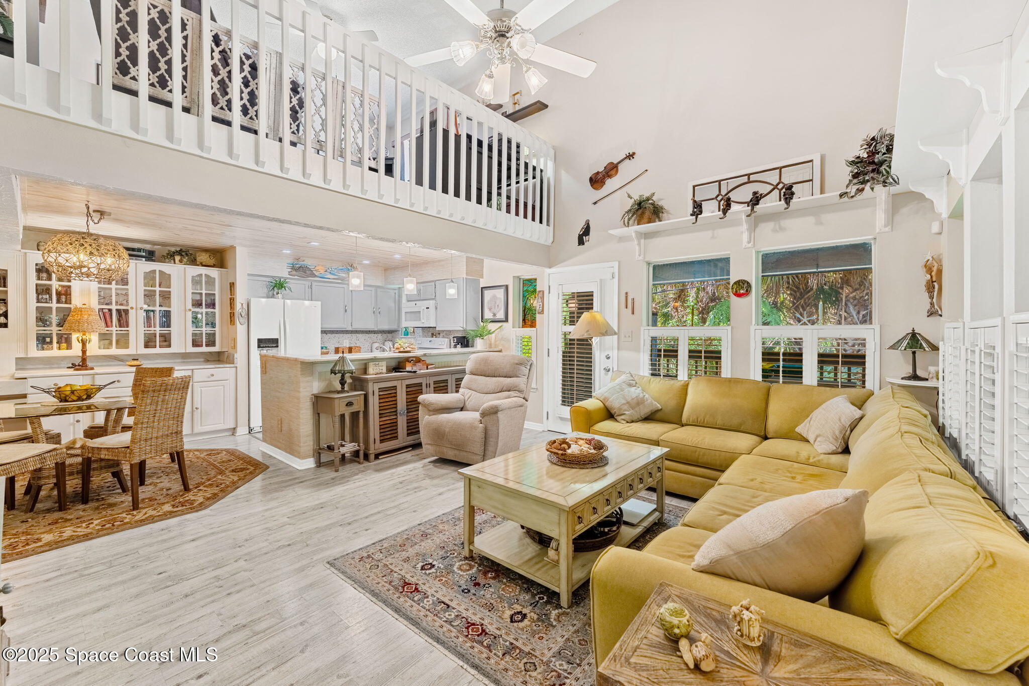 6205 Treetop Drive