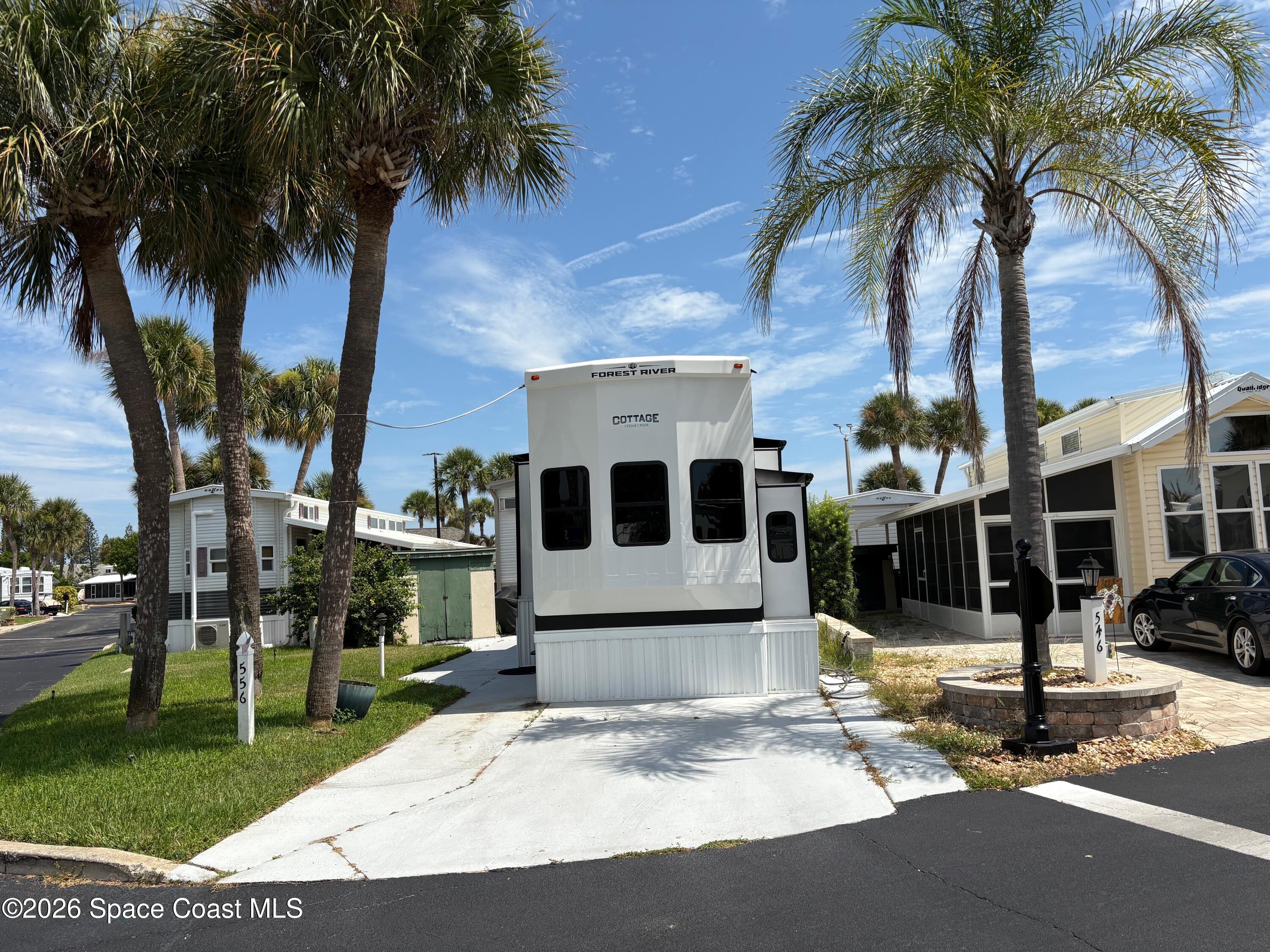 556 Pier Lane 451