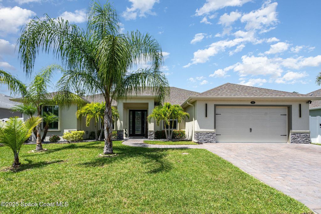 Photo of 840 Hawks Ridge Court NE, Palm Bay, FL 32905 (MLS # 1056432)