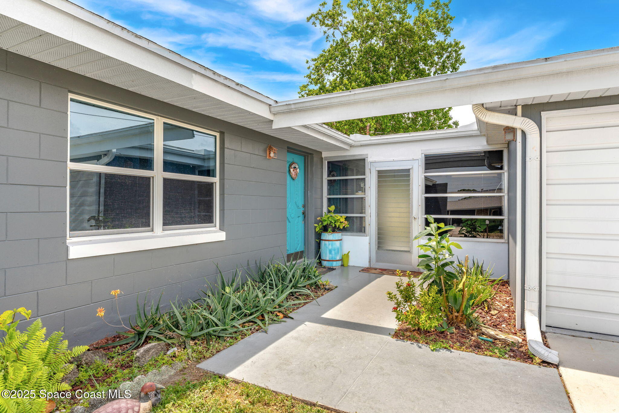 955 Brewster Lane