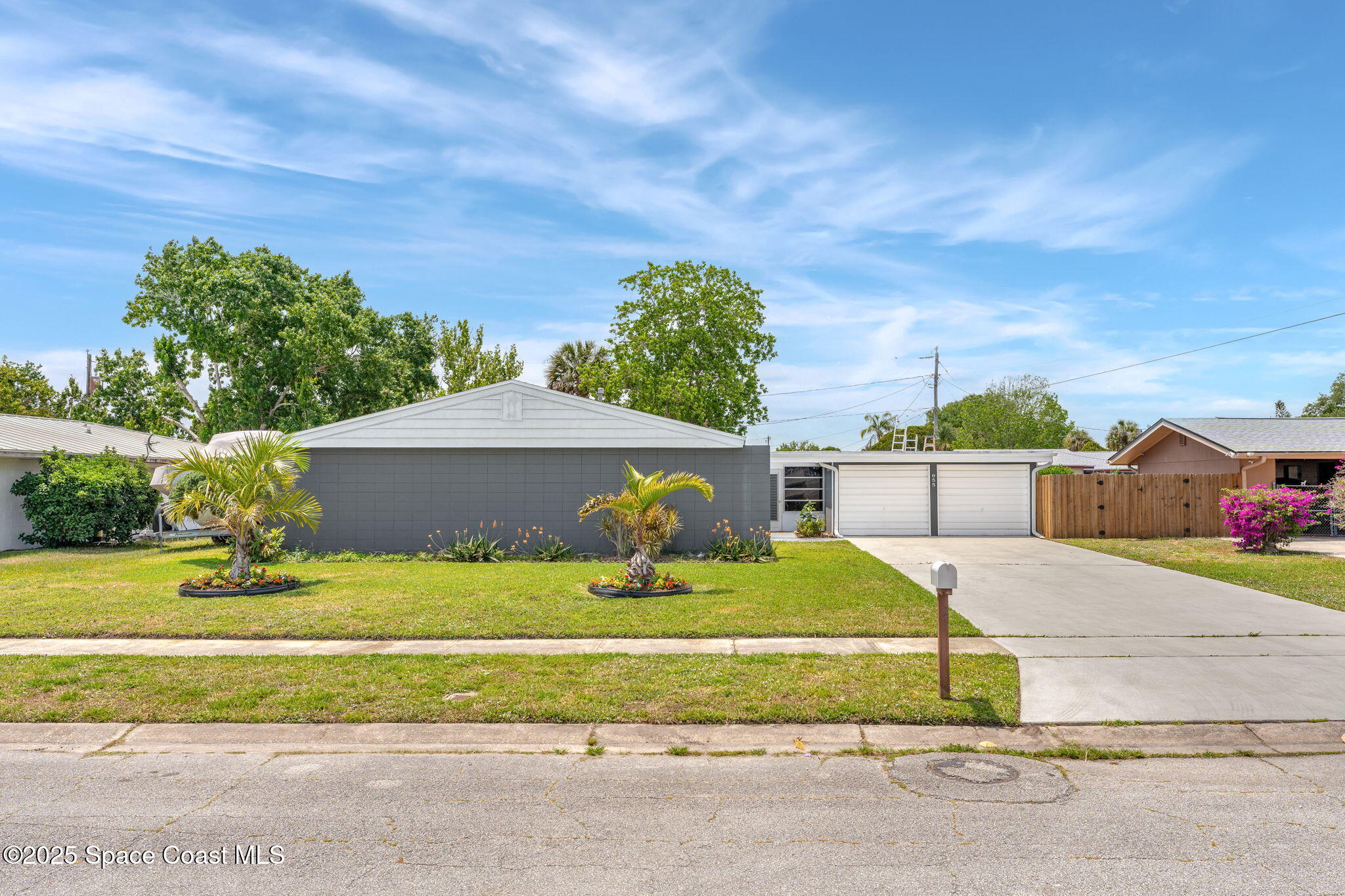 955 Brewster Lane