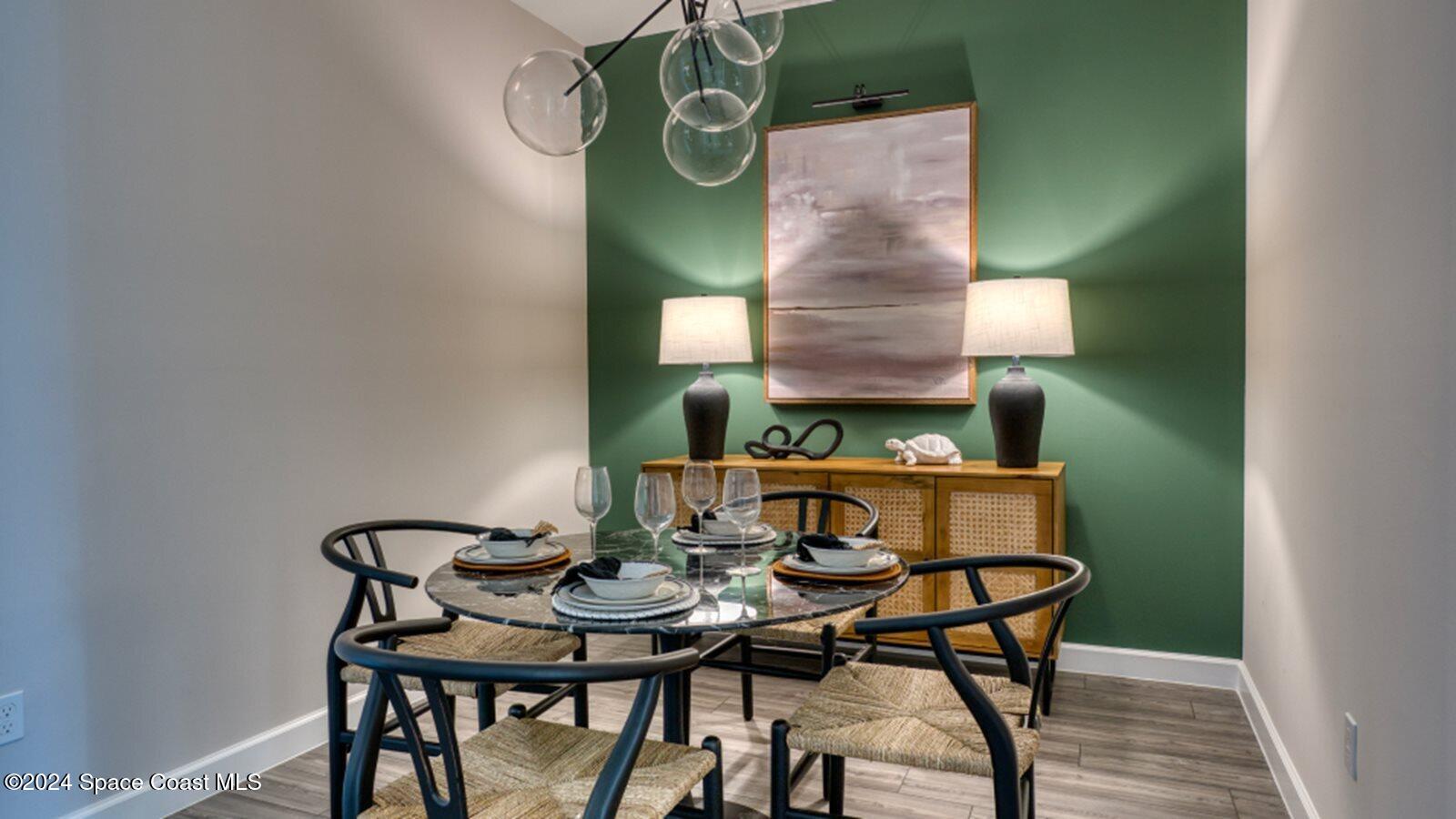 1652 Miraflores Trail NW
