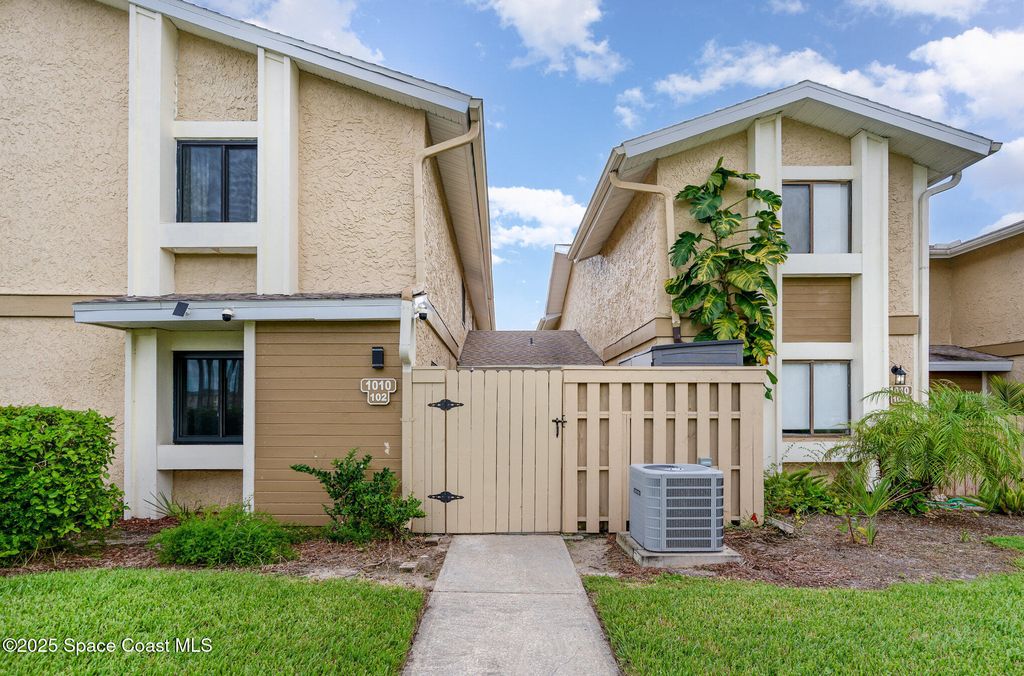 Photo of 1010 Abada Court NE #102, Palm Bay, FL 32905 (MLS # 1057835)