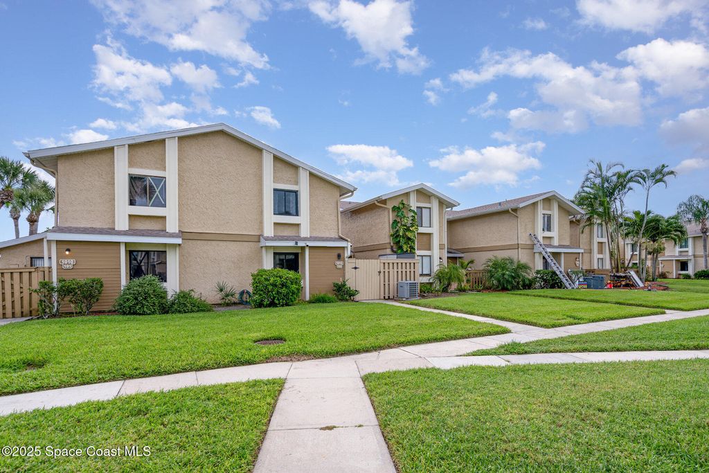 Photo of 1010 Abada Court NE #102, Palm Bay, FL 32905 (MLS # 1057835)