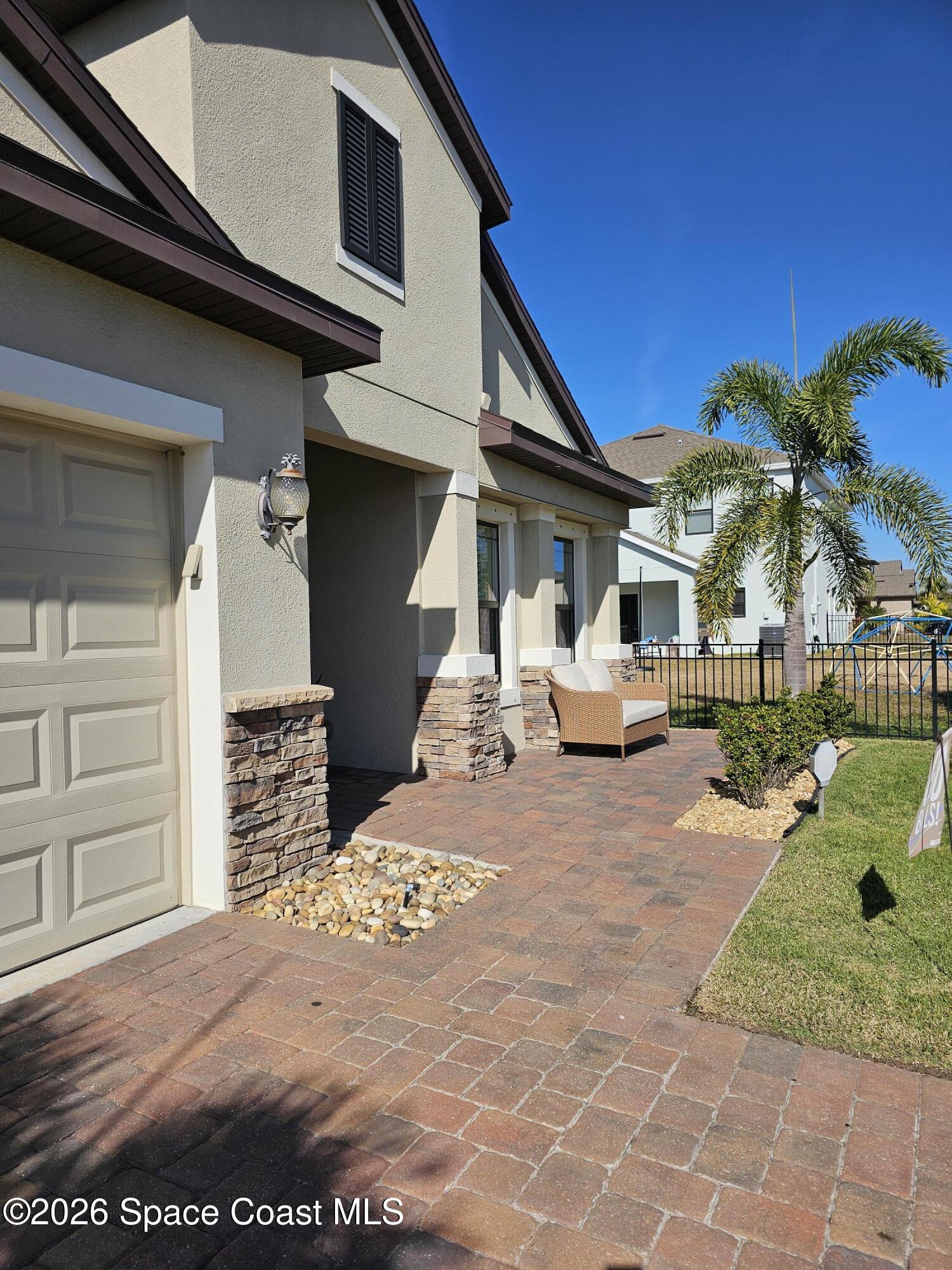 3909 Alligator Flag Circle