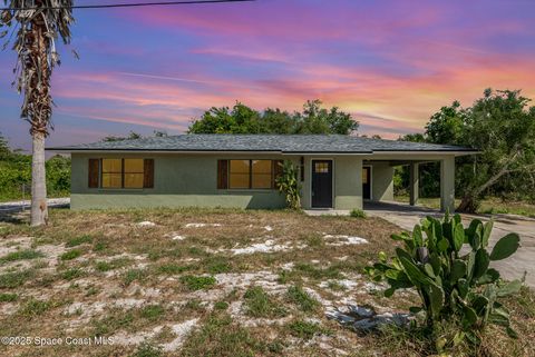 3812 Lucerne Avenue Mims FL 32754