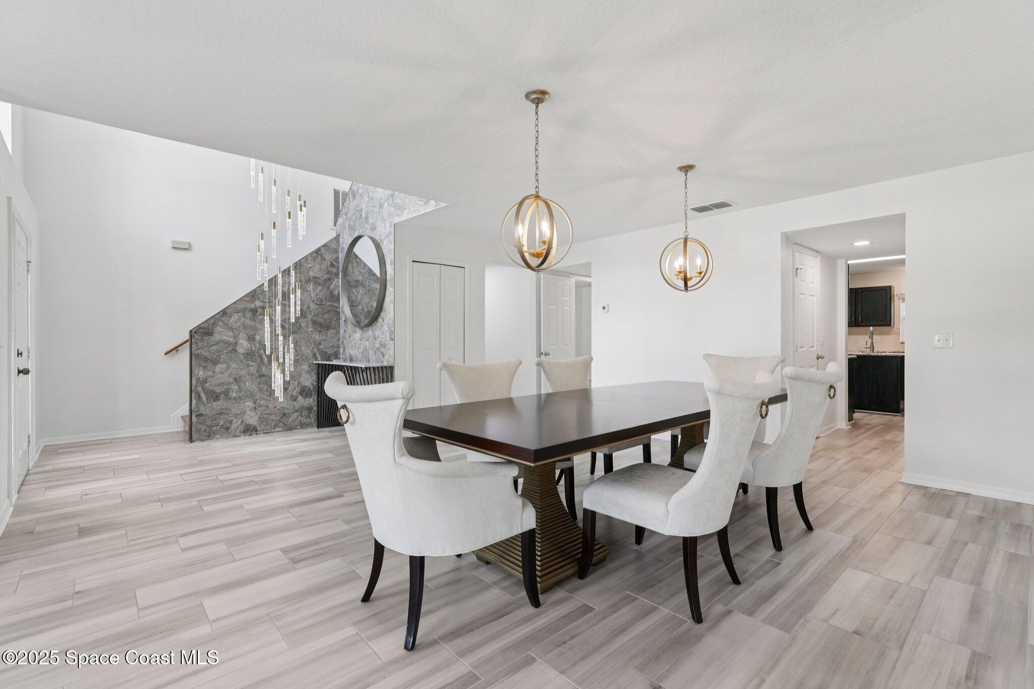 1551 La Maderia Drive