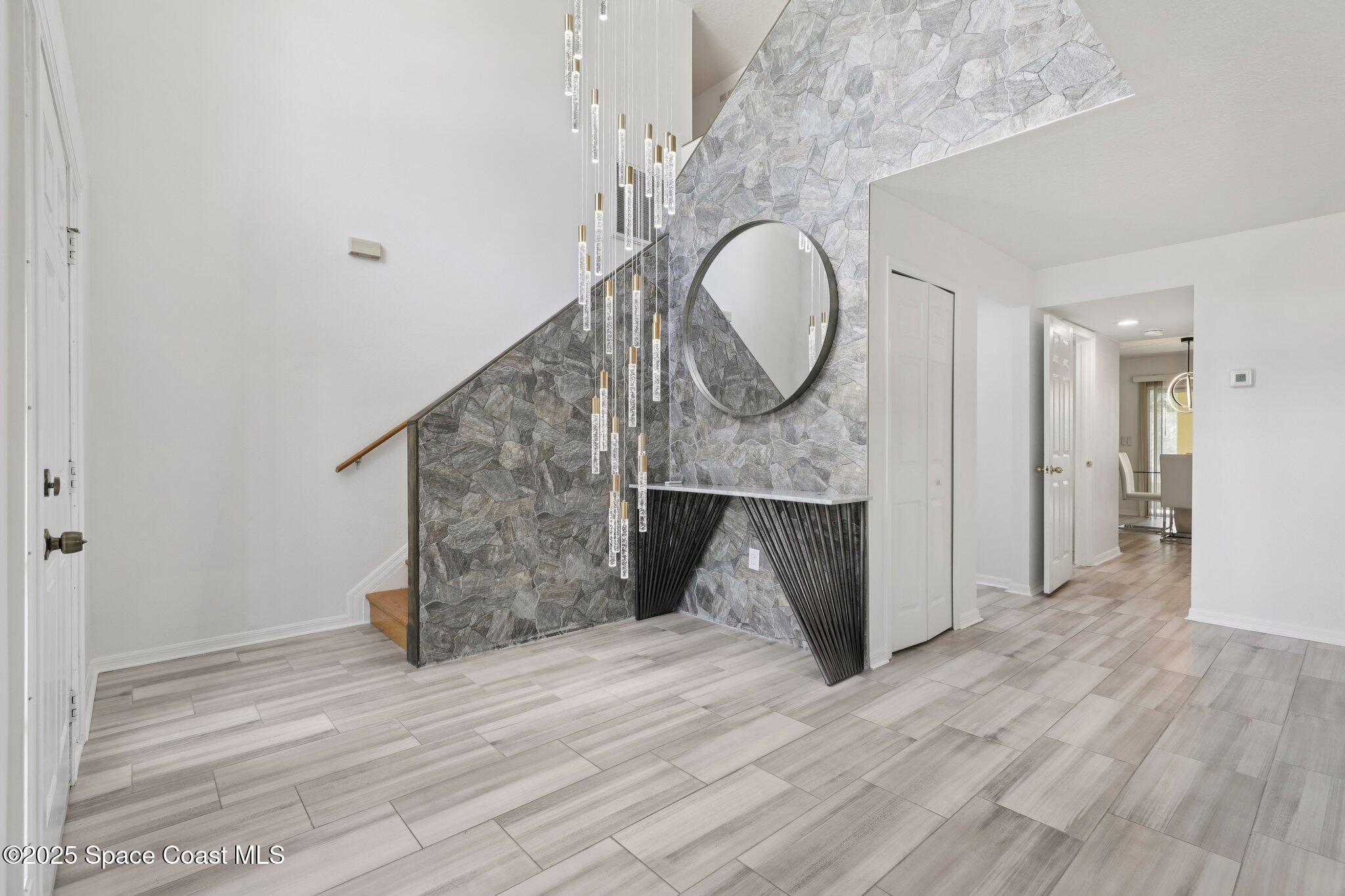 1551 La Maderia Drive