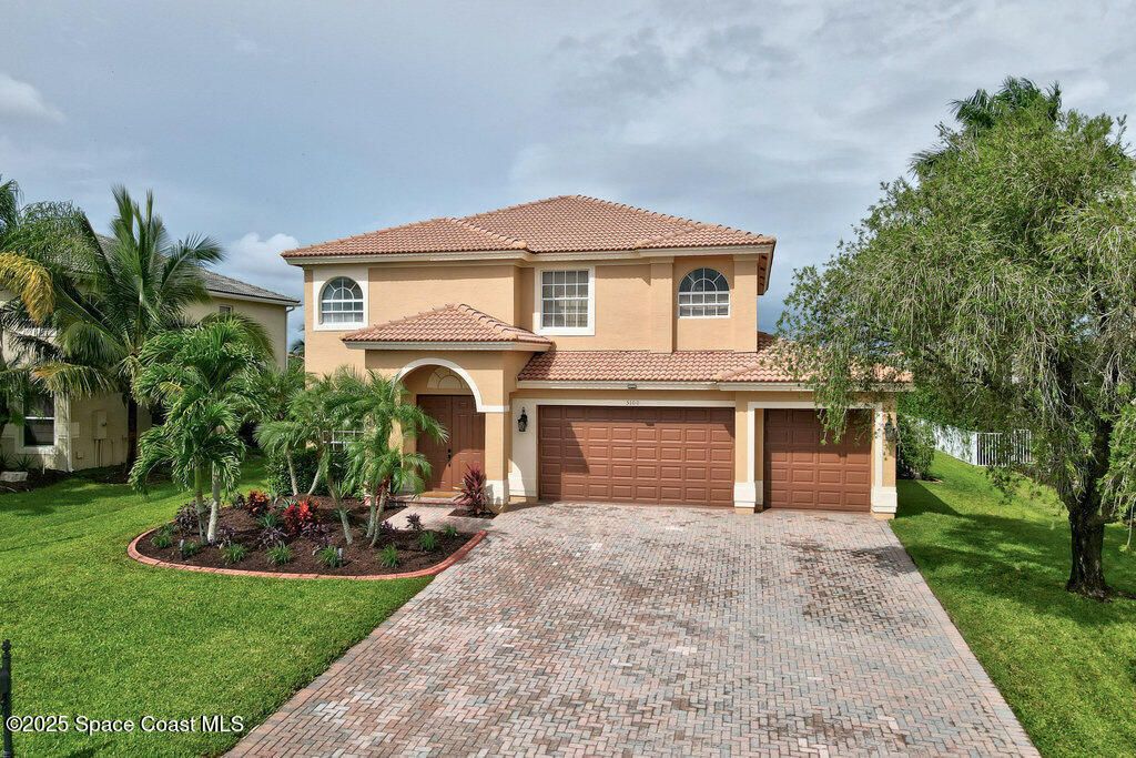 Photo of 5100 Topaz Lane SW, Vero Beach, FL 32968 (MLS # 1059109)