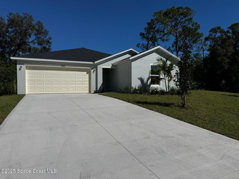 1541 Newport Street SE Palm Bay FL 32909