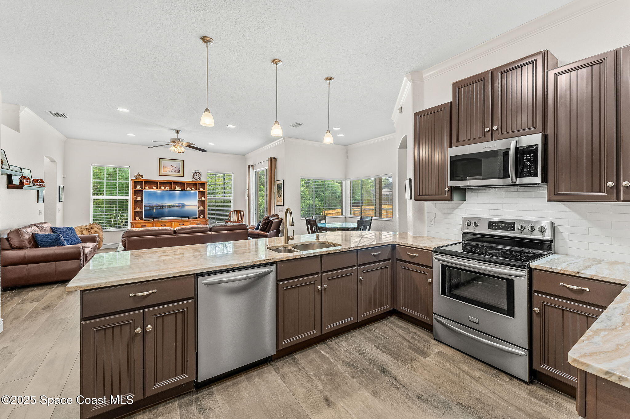4678 Alamanda Drive