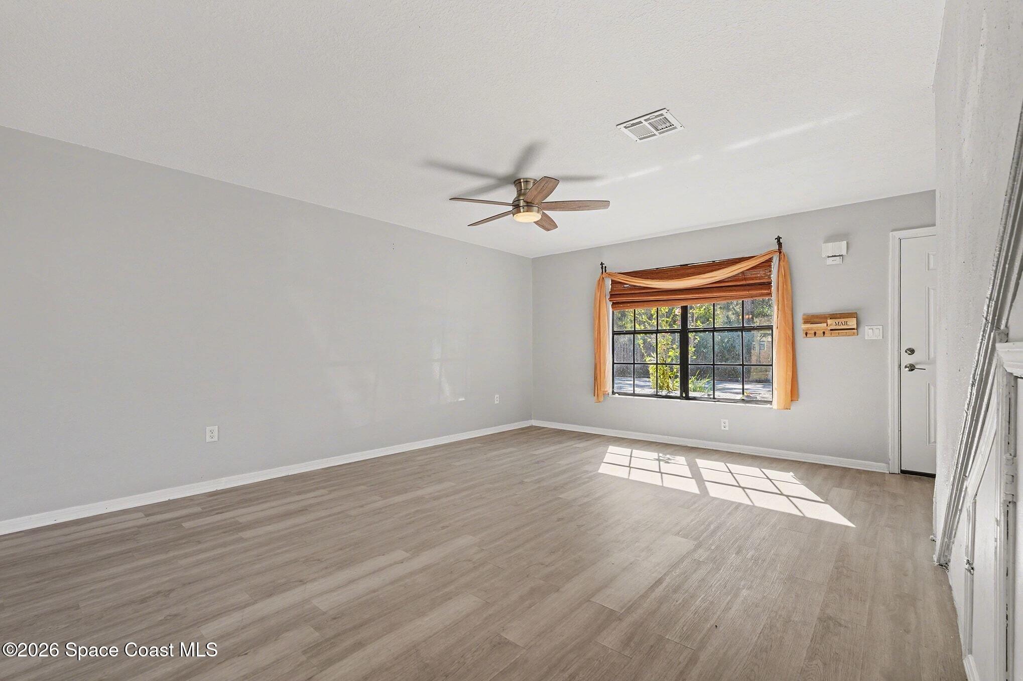 1300 Arlington Lane NE 123