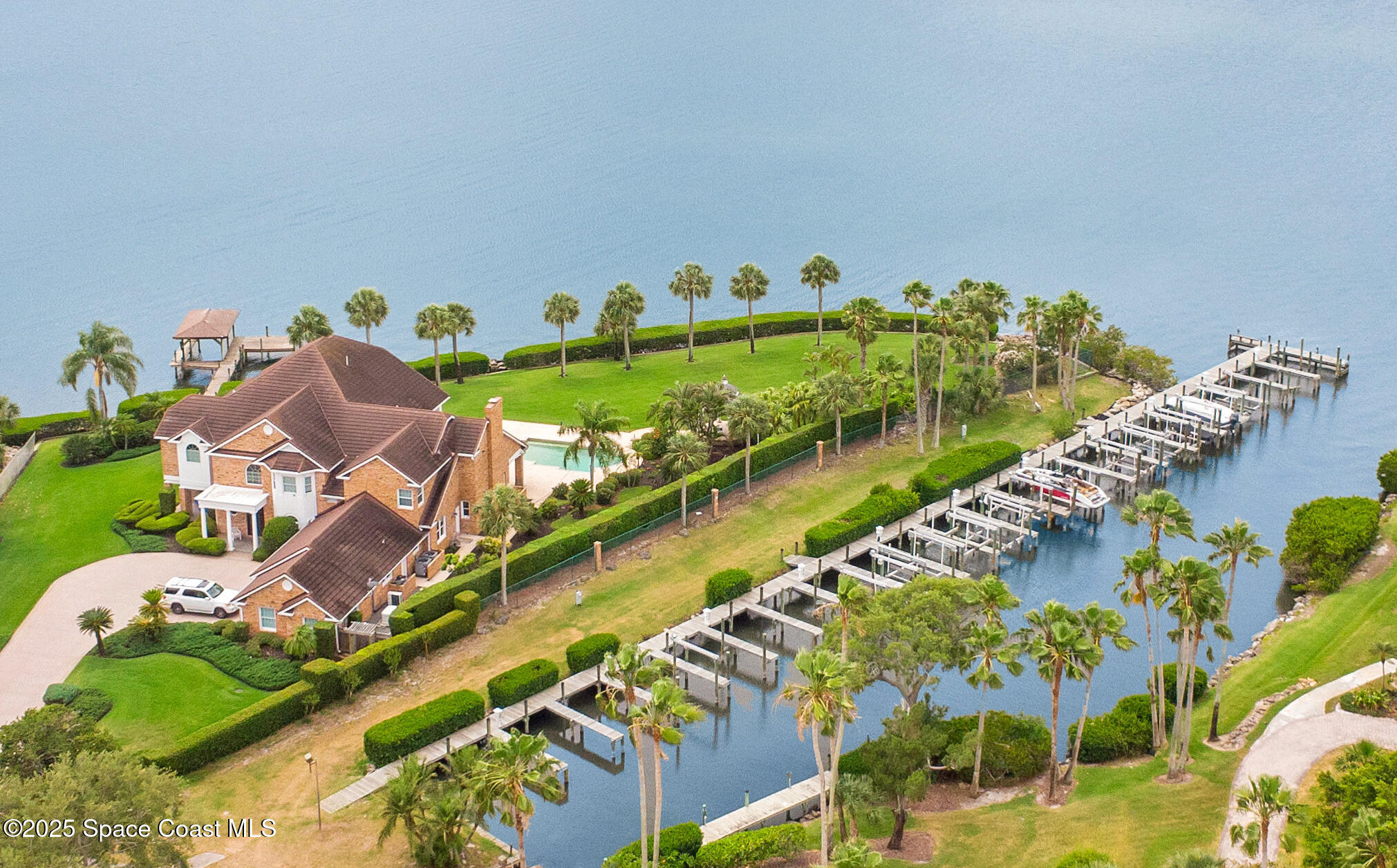 130 Utopia Circle