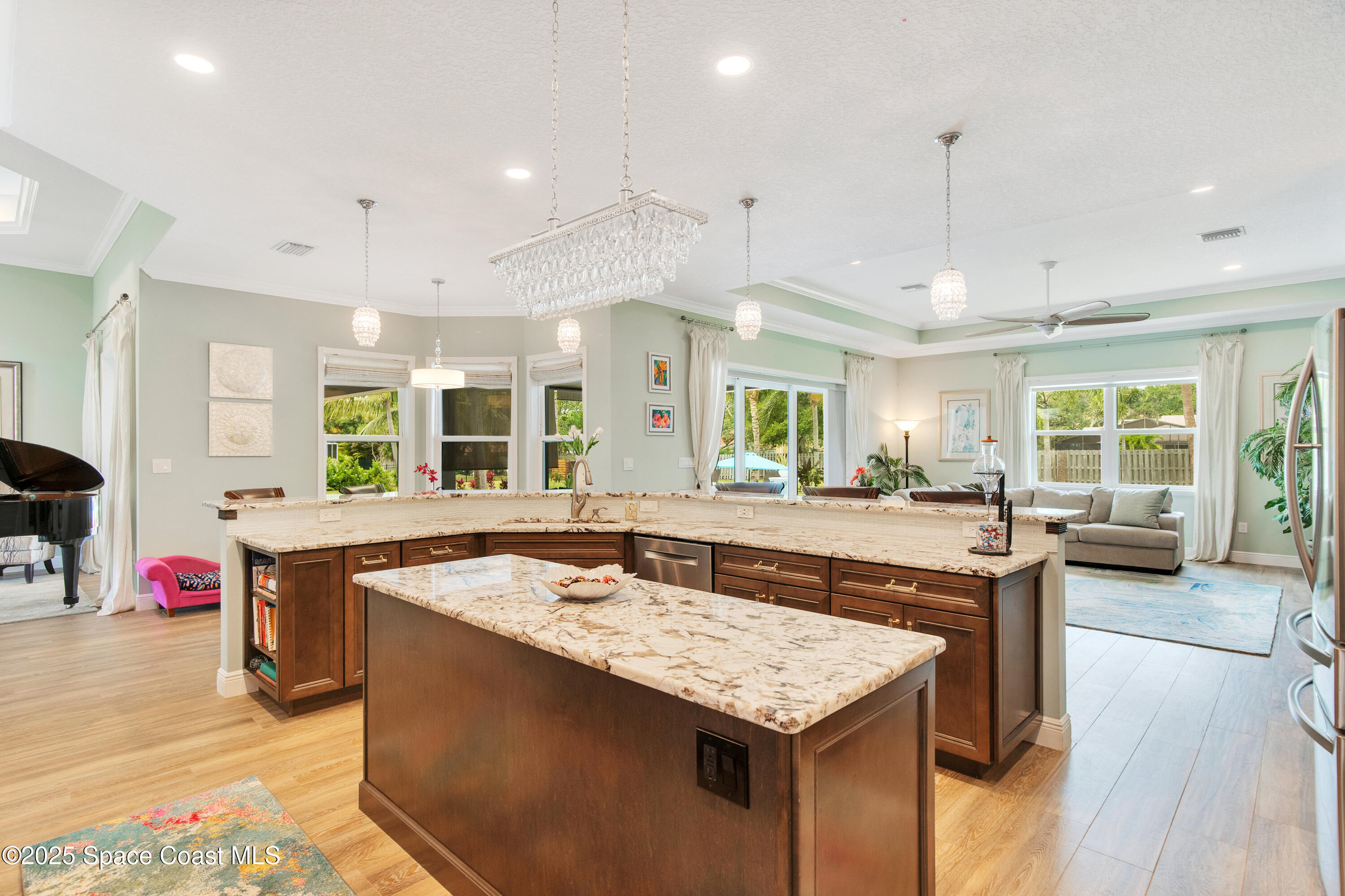130 Utopia Circle