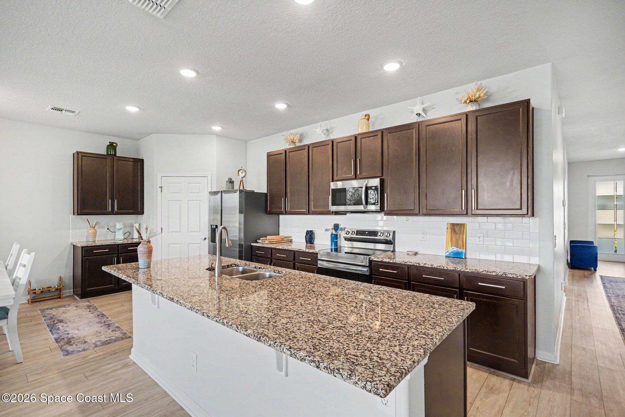 947 Corbin Circle SW