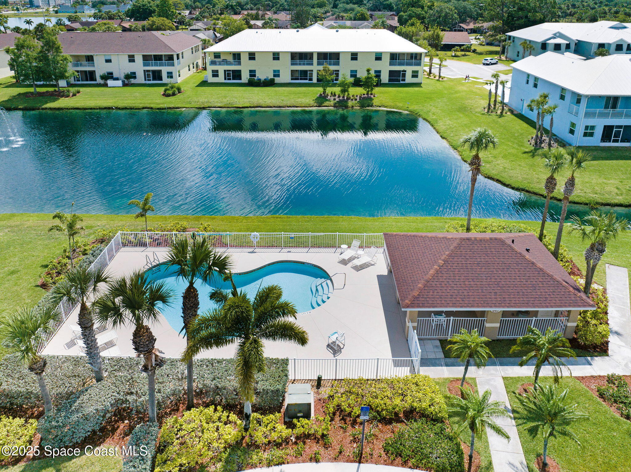 3920 Playa Del Sol Drive 104